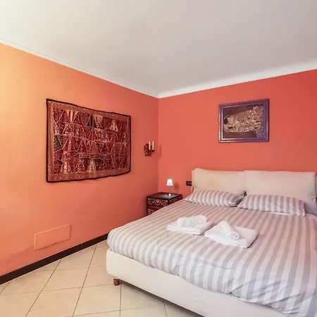 House Via Caffaro - Happy *