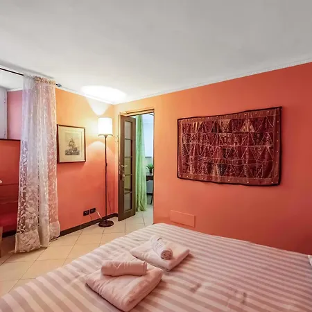 House Via Caffaro - Happy *