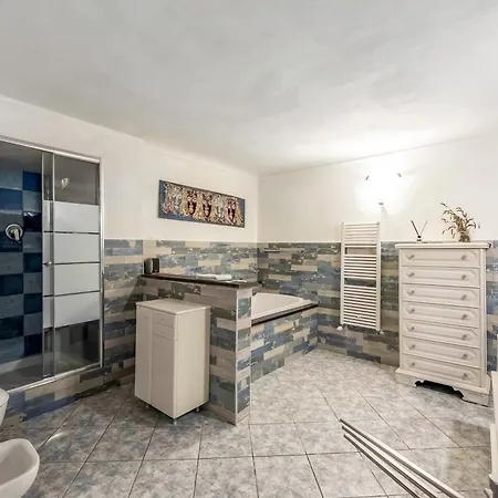 House Via Caffaro - Happy